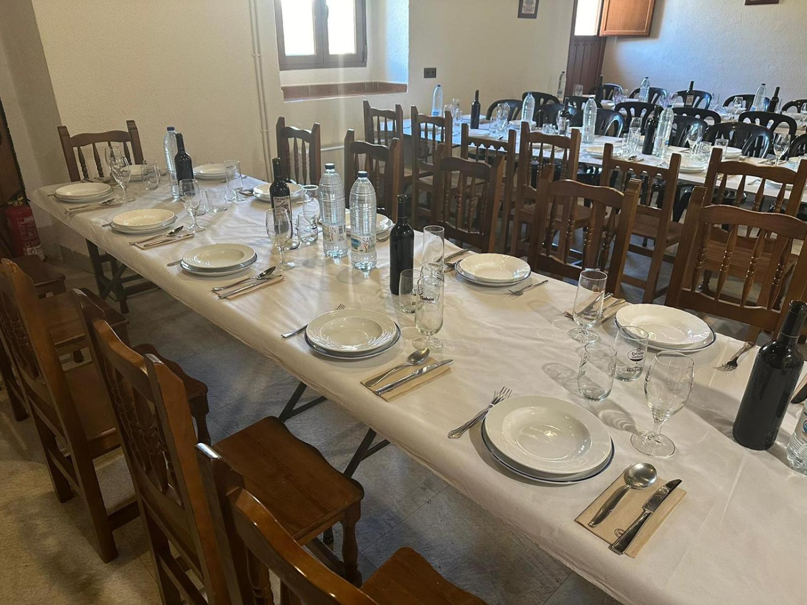 Hotel Rural Los Faroles Huérmeces Екстериор снимка